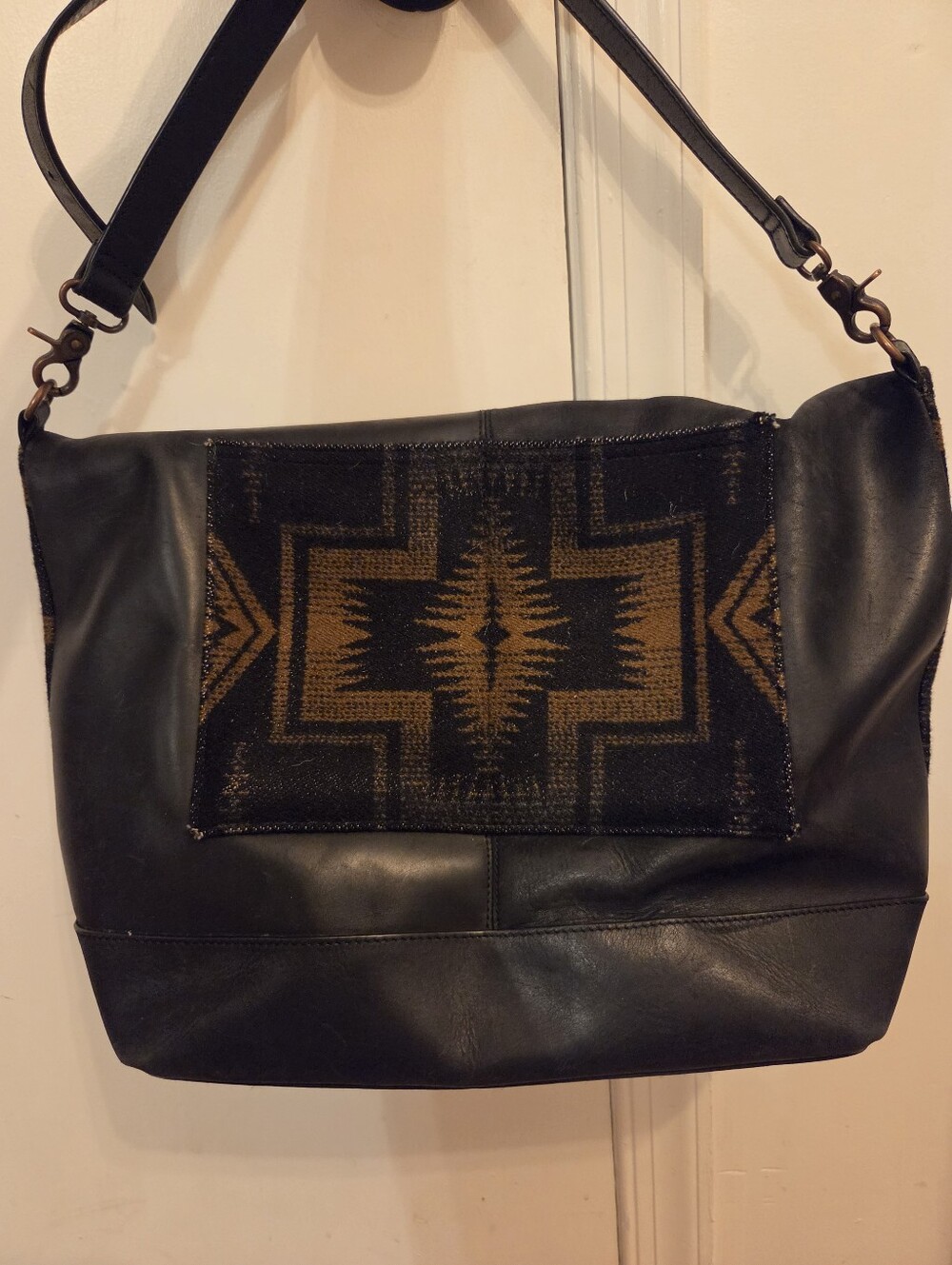 Pendleton Cross Body - Picture 6 of 7
